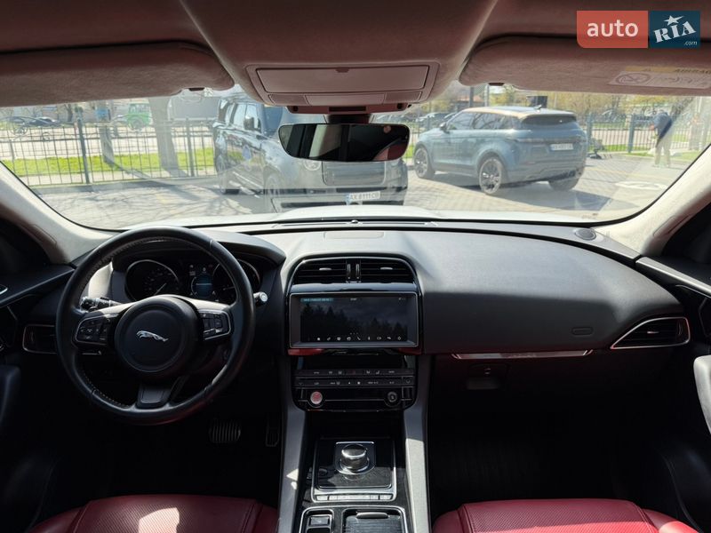 Внедорожник / Кроссовер Jaguar F-Pace 2018 в Харькове