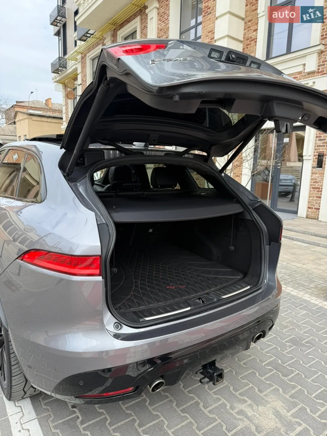 2019 Jaguar F-Pace - мініатюра 13