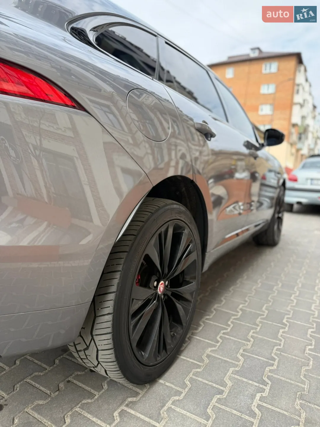 2019 Jaguar F-Pace - мініатюра 21