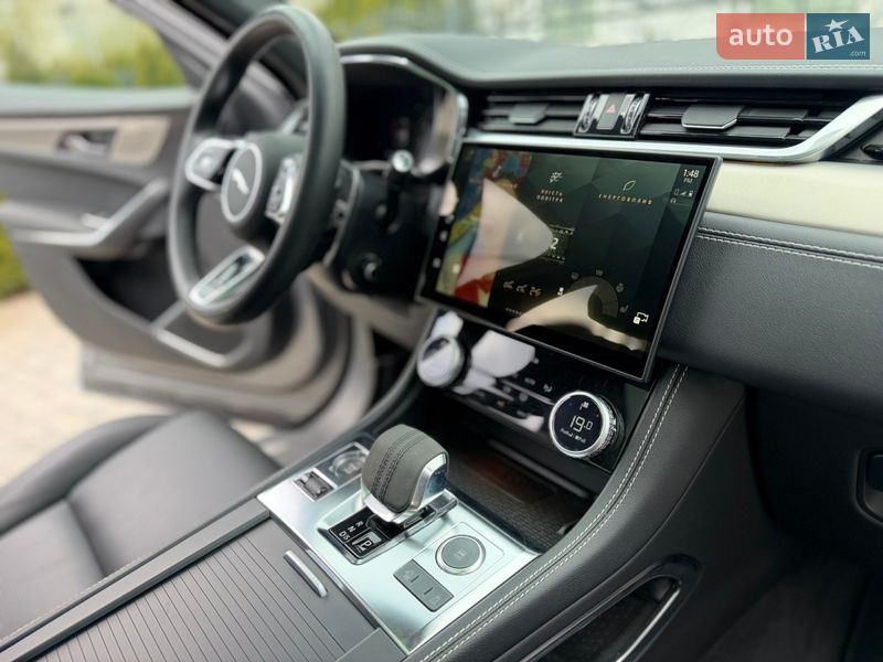Внедорожник / Кроссовер Jaguar F-Pace 2024 в Киеве
