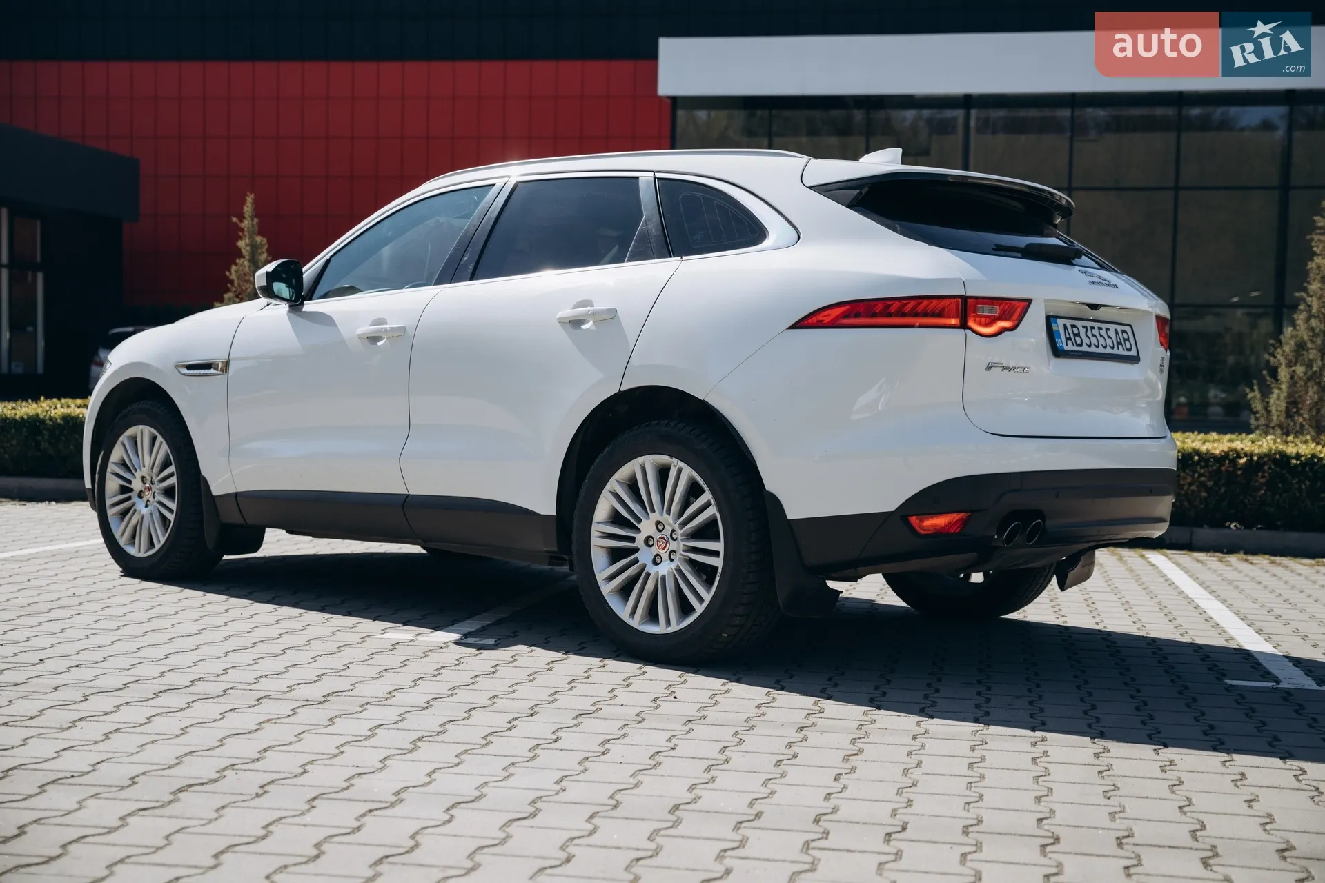 2016 Jaguar F-Pace - мініатюра 10