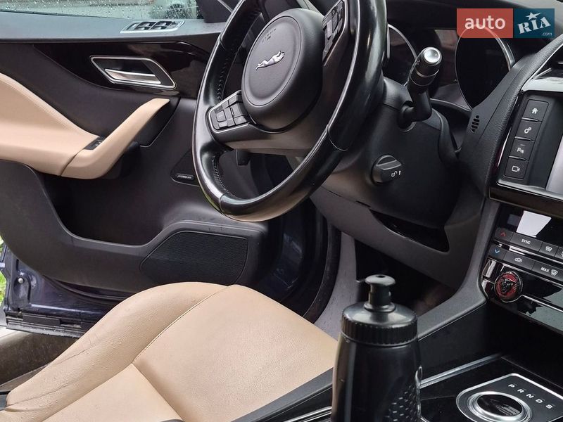 Внедорожник / Кроссовер Jaguar F-Pace 2016 в Кропивницком