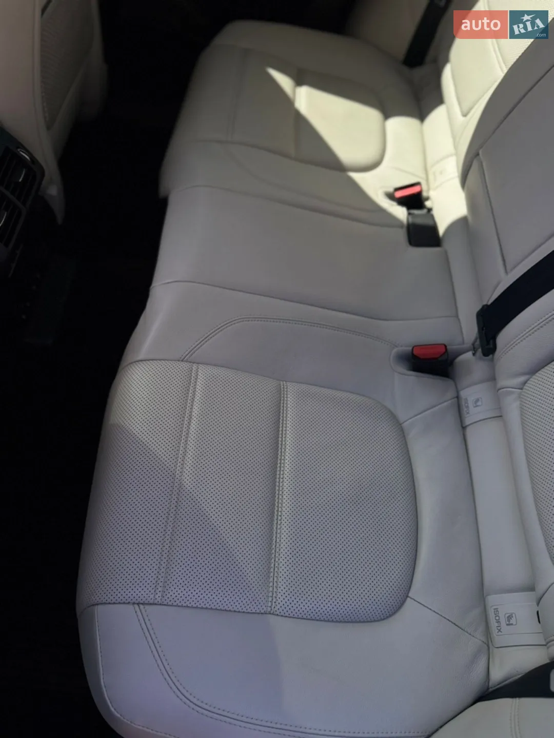 2017 Jaguar F-Pace - мініатюра 10
