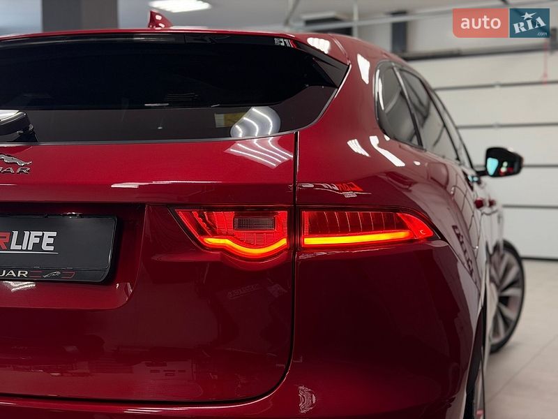 Внедорожник / Кроссовер Jaguar F-Pace 2018 в Тернополе