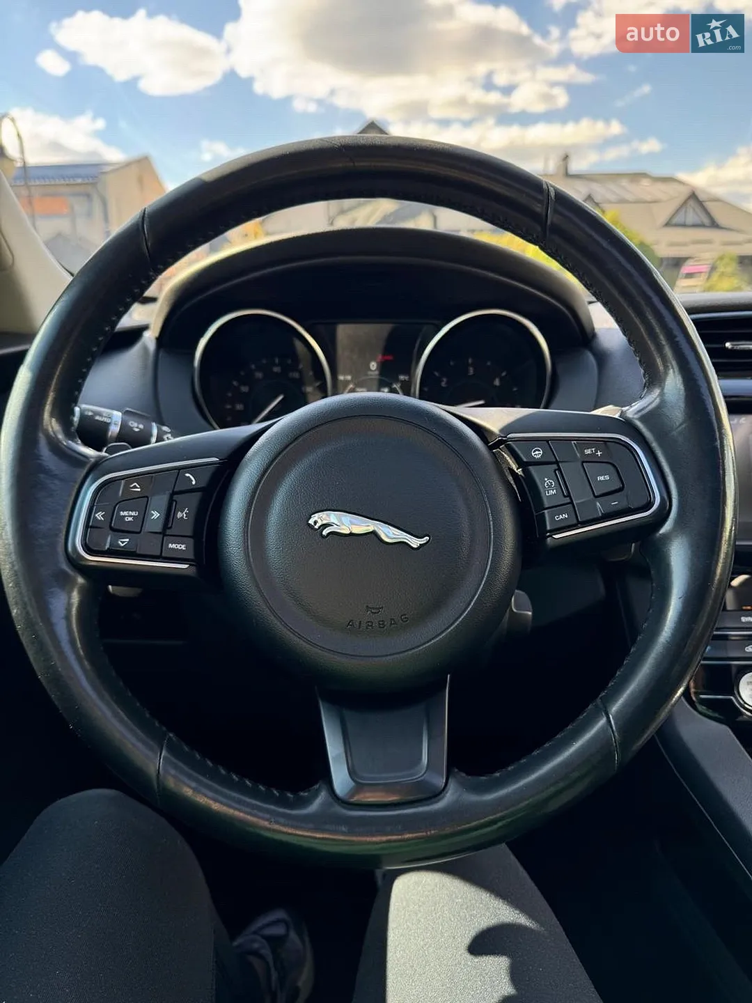 2016 Jaguar F-Pace - мініатюра 42