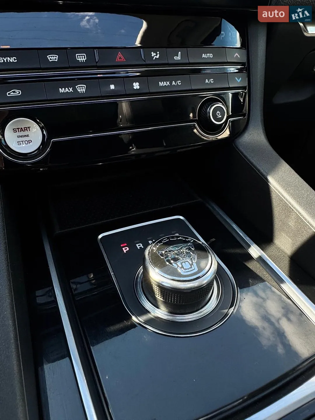 2016 Jaguar F-Pace - мініатюра 55