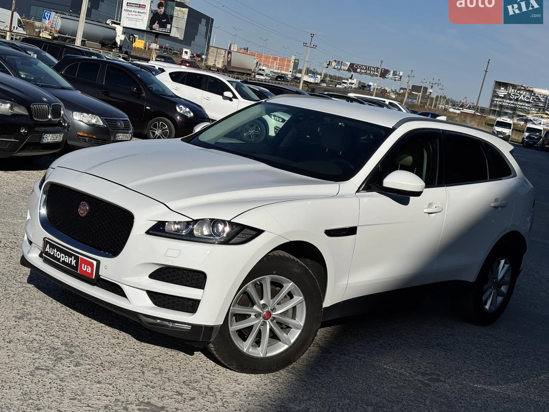 2017 Jaguar F-Pace - мініатюра 5
