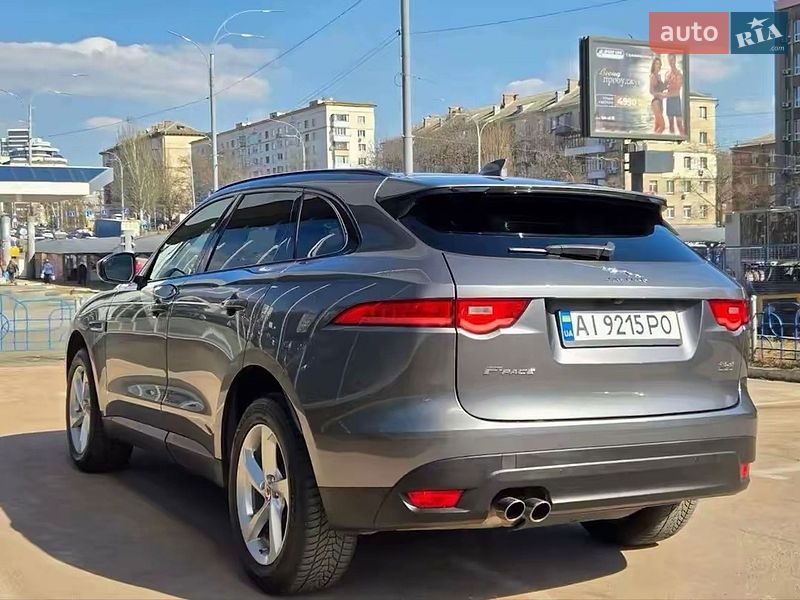Внедорожник / Кроссовер Jaguar F-Pace 2016 в Киеве