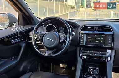 Внедорожник / Кроссовер Jaguar F-Pace 2016 в Киеве