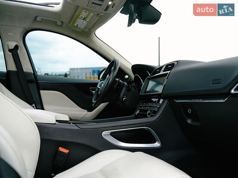 Позашляховик / Кросовер Jaguar F-Pace 2019 в Києві