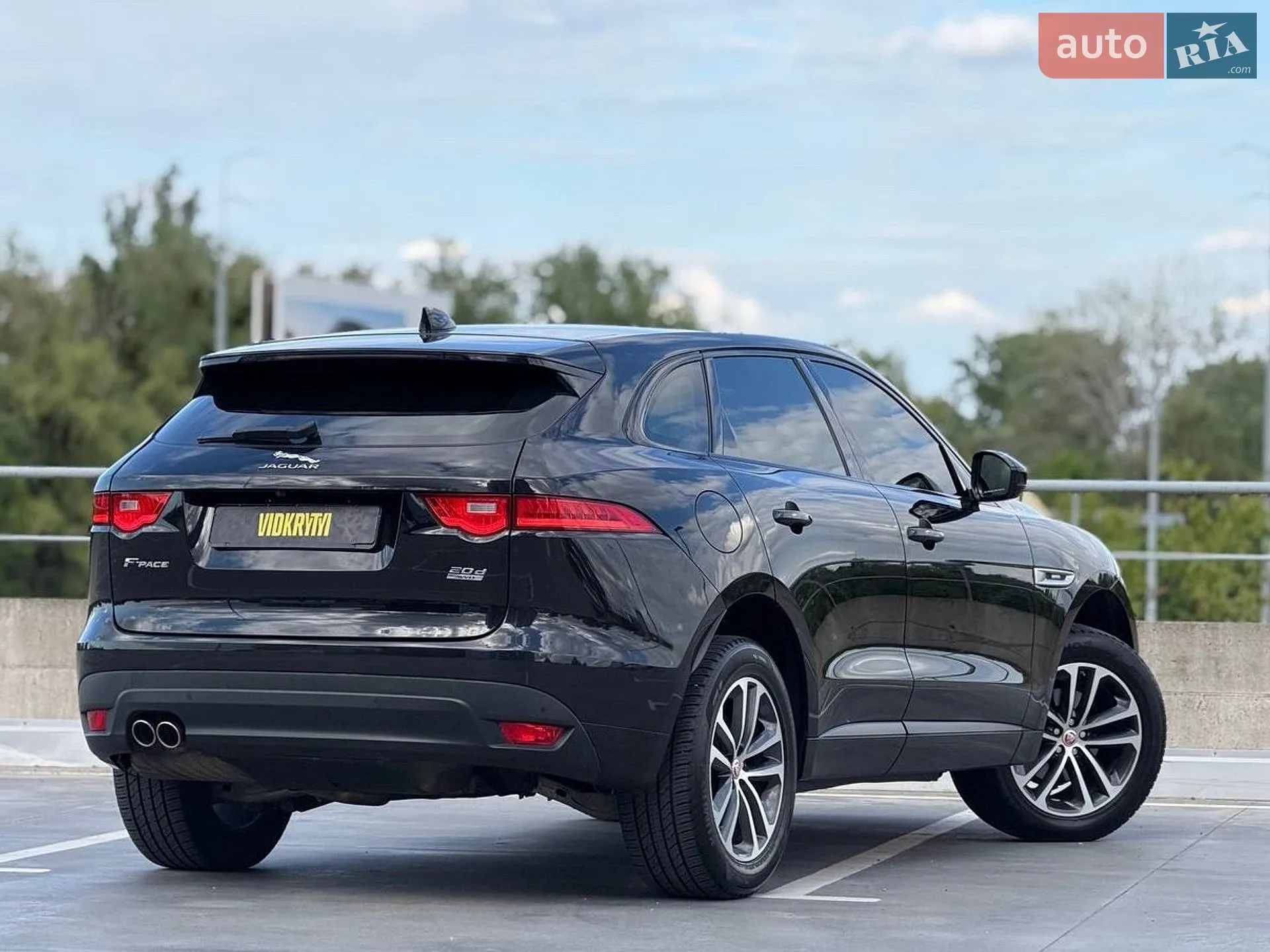 2017 Jaguar F-Pace - мініатюра 22