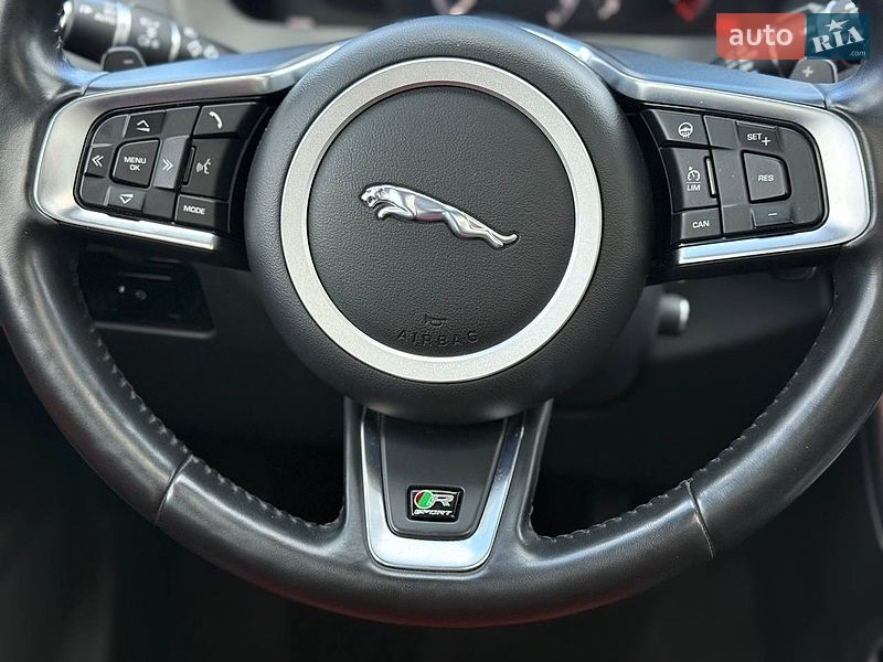 Внедорожник / Кроссовер Jaguar F-Pace 2017 в Киеве