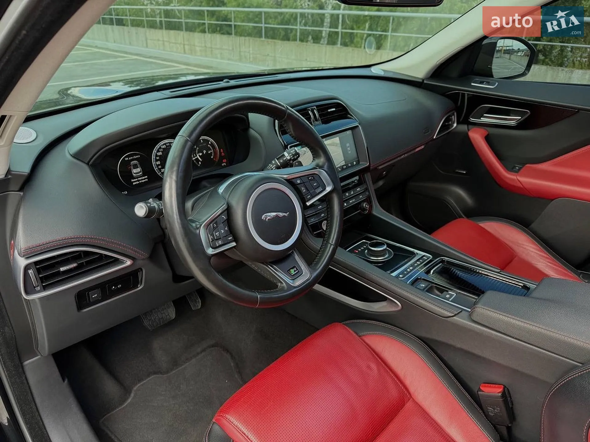 2017 Jaguar F-Pace - мініатюра 35