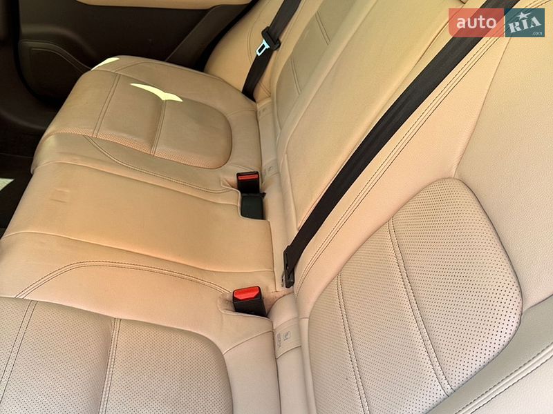 Позашляховик / Кросовер Jaguar F-Pace 2019 в Львові