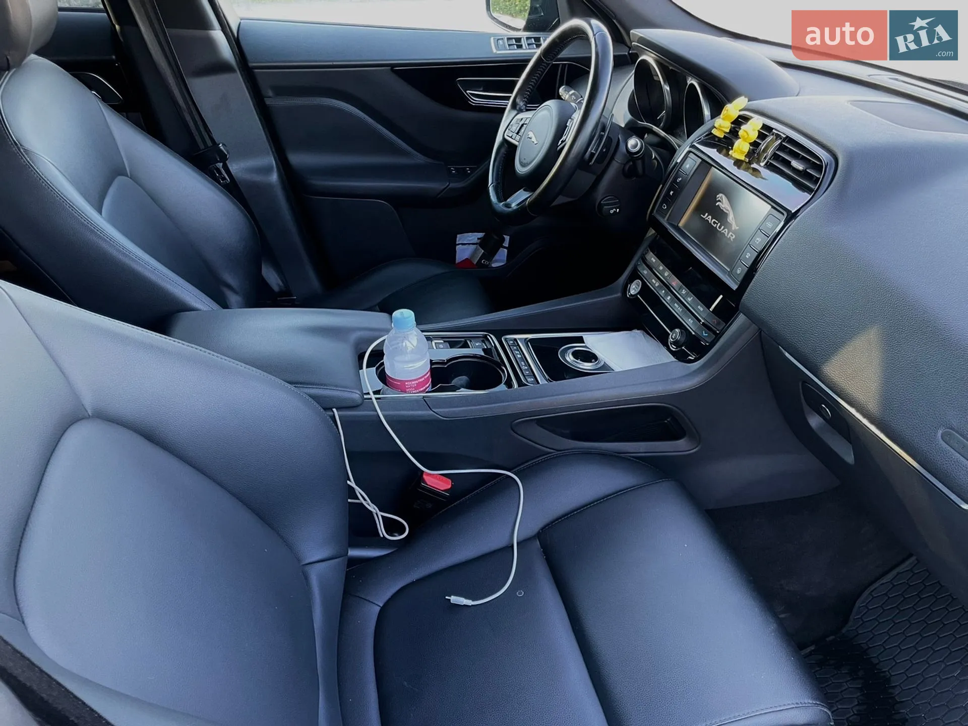 2017 Jaguar F-Pace - мініатюра 10