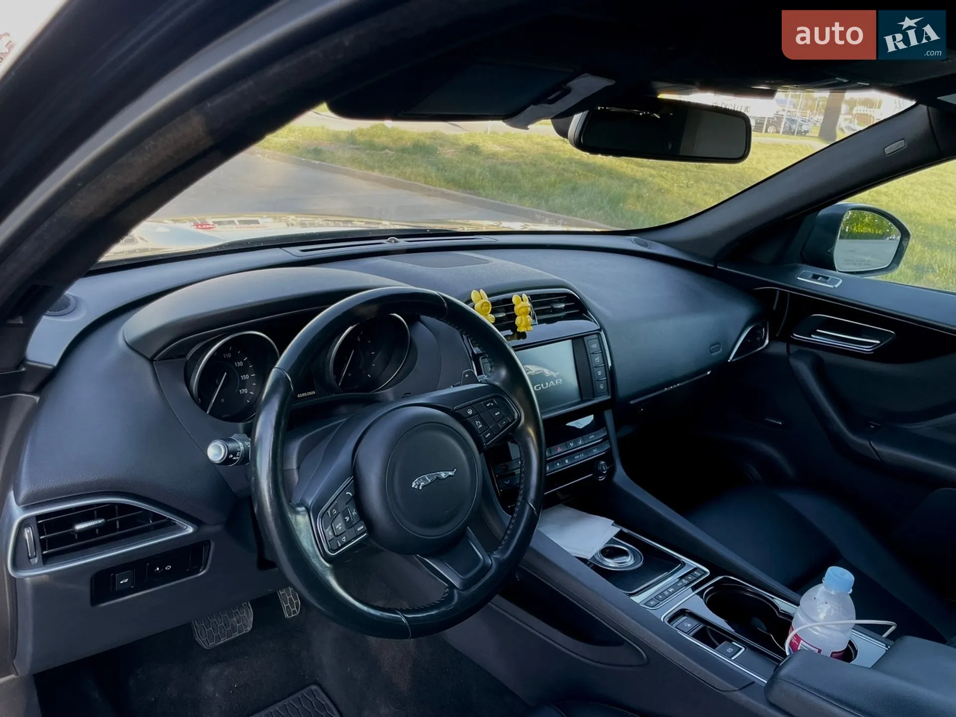 2017 Jaguar F-Pace - мініатюра 12