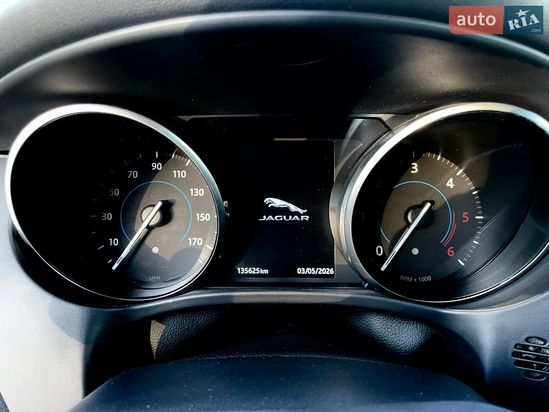 2017 Jaguar F-Pace - мініатюра 20