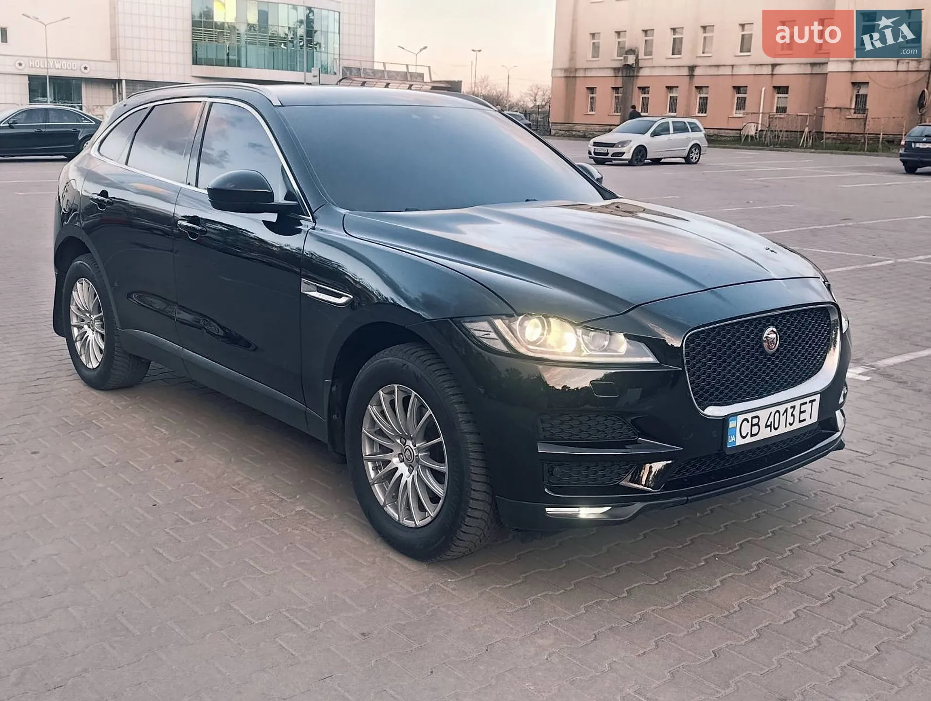 2016 Jaguar F-Pace - мініатюра 33