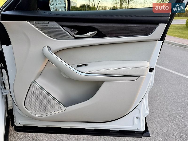 Внедорожник / Кроссовер Jaguar F-Pace 2022 в Киеве