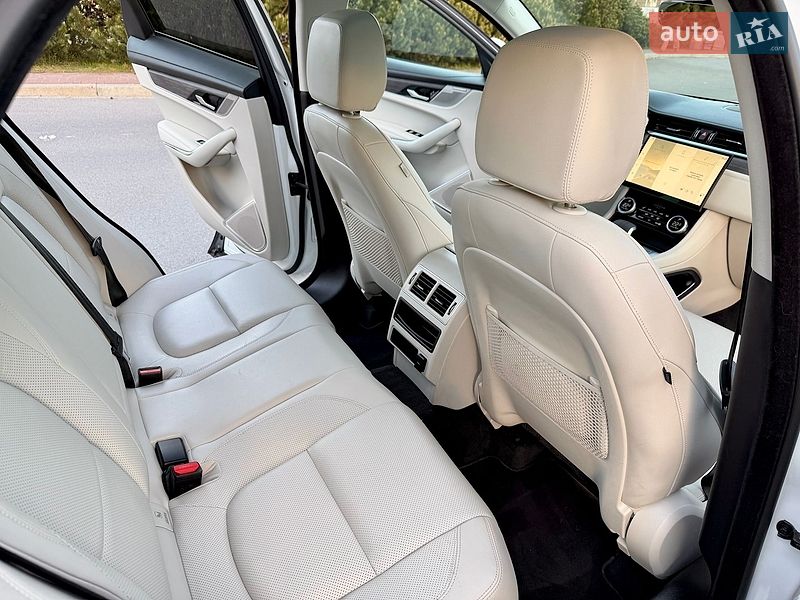 Внедорожник / Кроссовер Jaguar F-Pace 2022 в Киеве