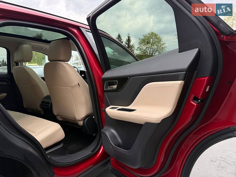 Внедорожник / Кроссовер Jaguar F-Pace 2018 в Ровно