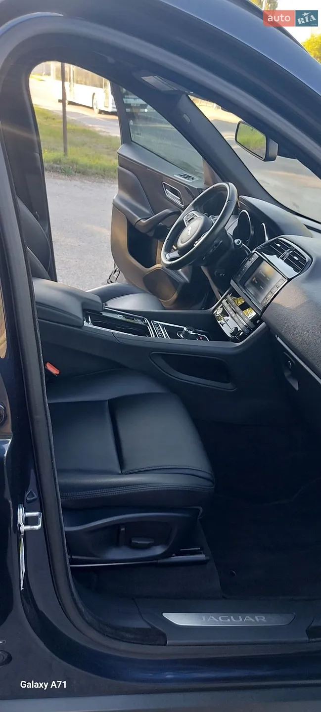 2018 Jaguar F-Pace - мініатюра 17