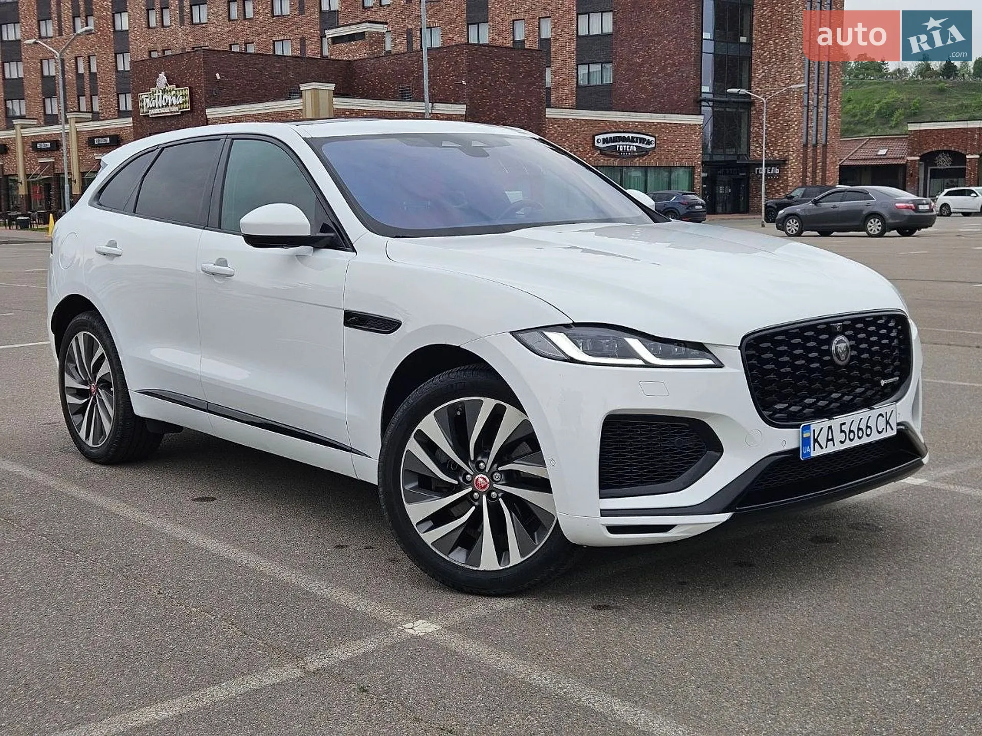 2021 Jaguar F-Pace - фото 1
