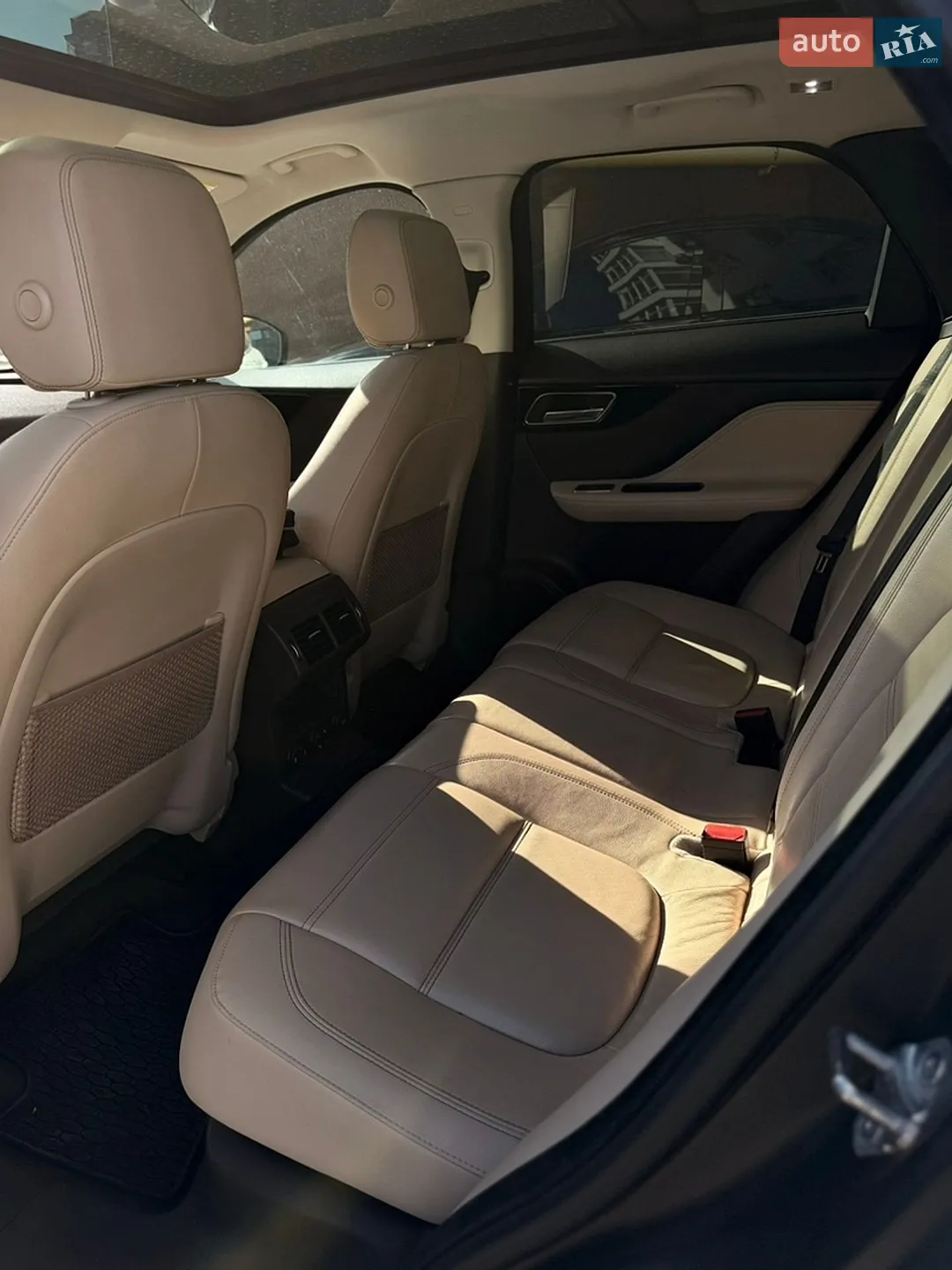 2016 Jaguar F-Pace - мініатюра 13