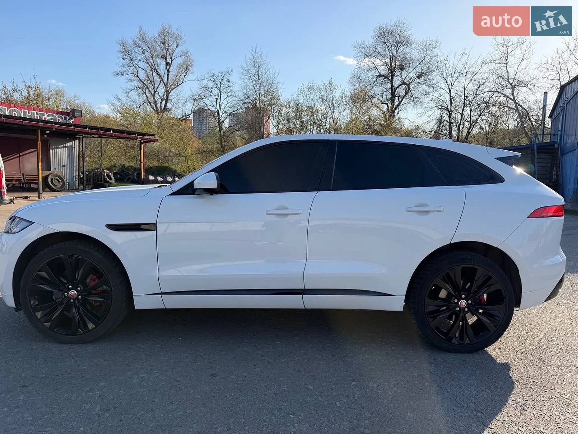 2017 Jaguar F-Pace - мініатюра 4