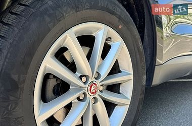 Внедорожник / Кроссовер Jaguar F-Pace 2016 в Киеве