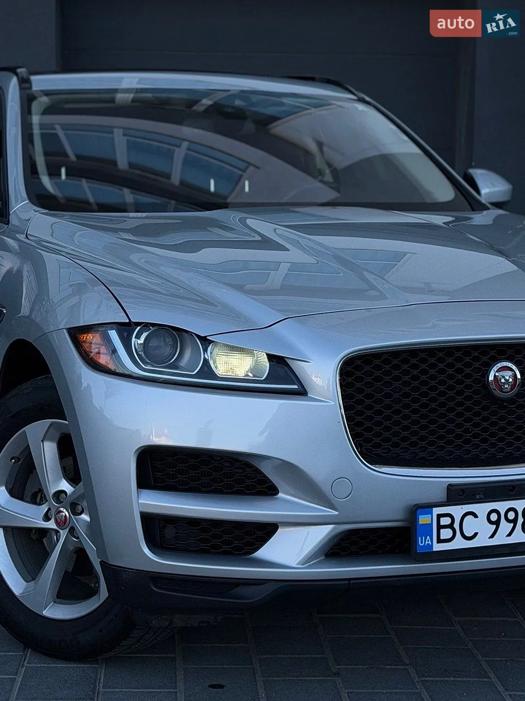 2016 Jaguar F-Pace - мініатюра 2