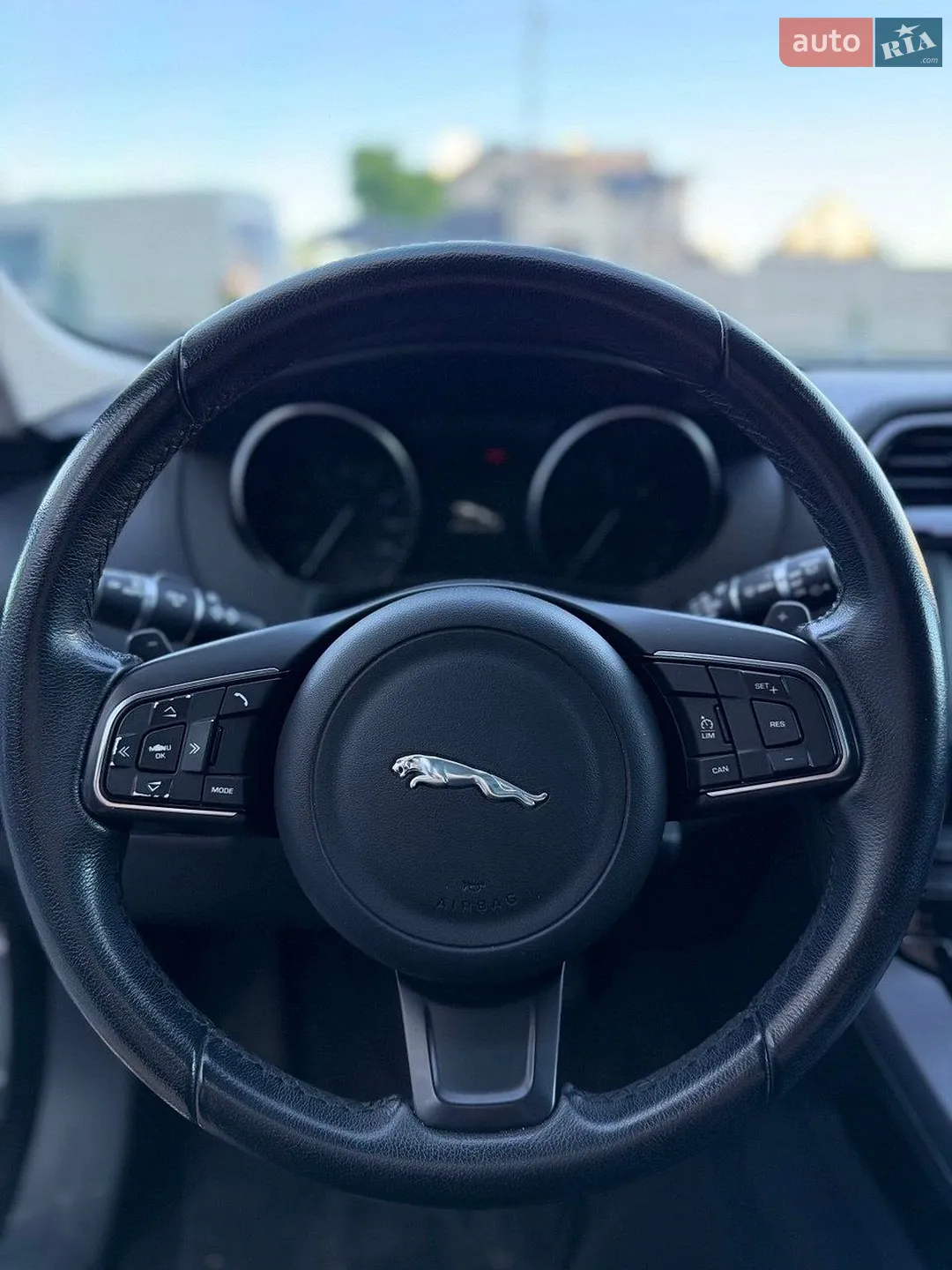 2016 Jaguar F-Pace - мініатюра 27
