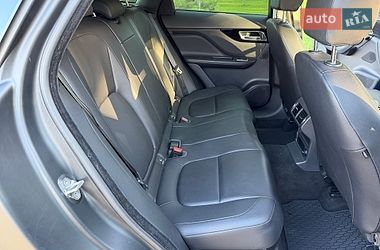 Внедорожник / Кроссовер Jaguar F-Pace 2017 в Киеве