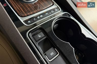 Позашляховик / Кросовер Jaguar F-Pace 2016 в Києві