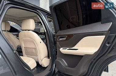 Позашляховик / Кросовер Jaguar F-Pace 2016 в Києві