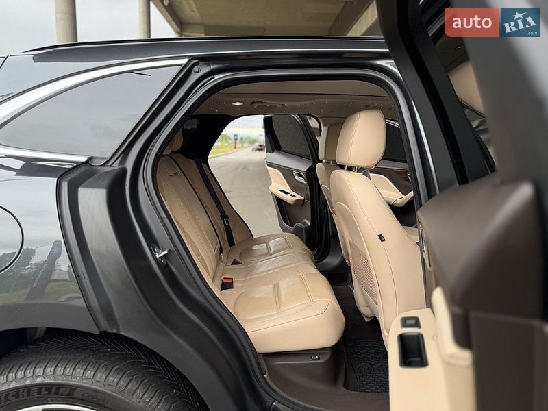 Позашляховик / Кросовер Jaguar F-Pace 2016 в Києві