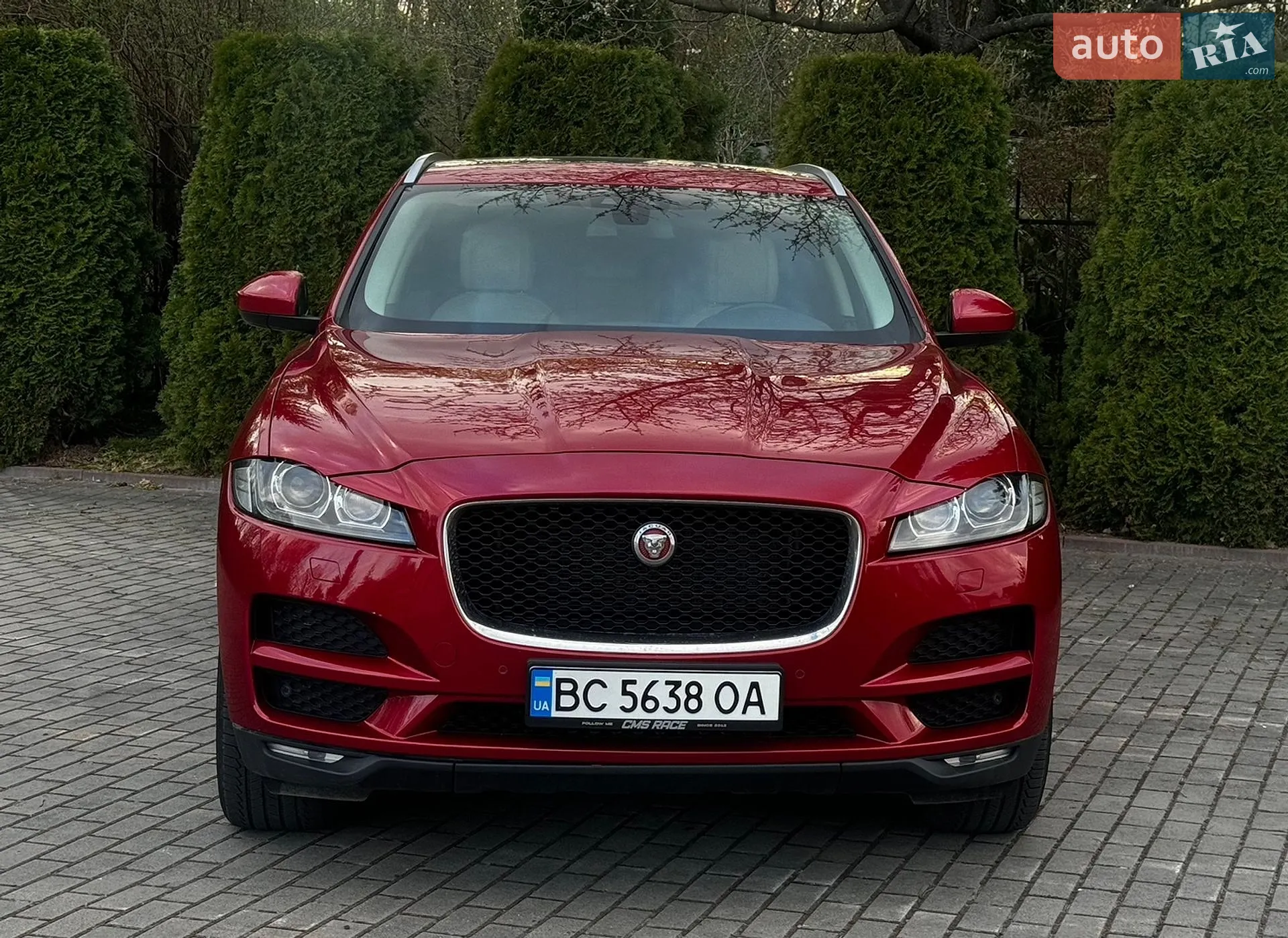 2016 Jaguar F-Pace - мініатюра 2
