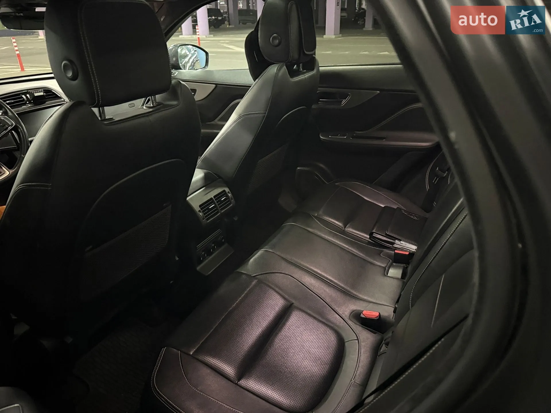 2019 Jaguar F-Pace - мініатюра 6