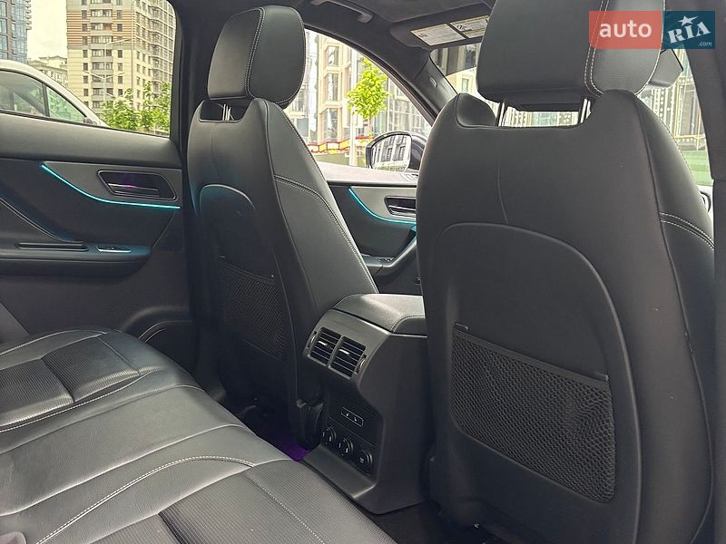 Внедорожник / Кроссовер Jaguar F-Pace 2019 в Киеве