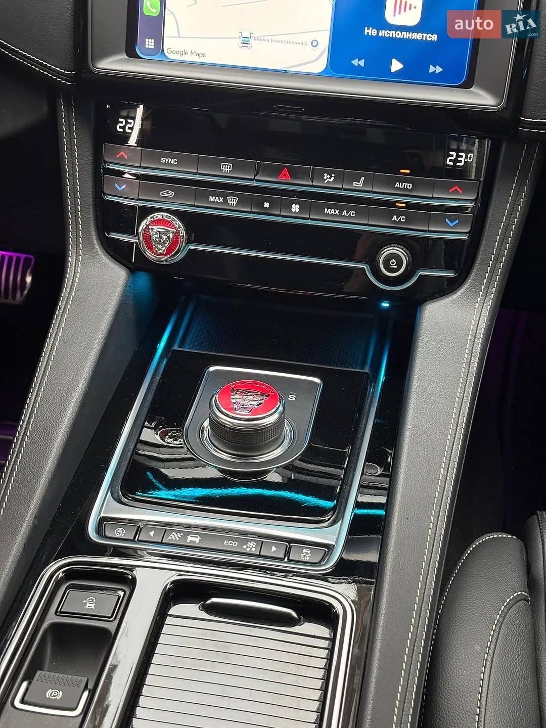 2019 Jaguar F-Pace - мініатюра 16