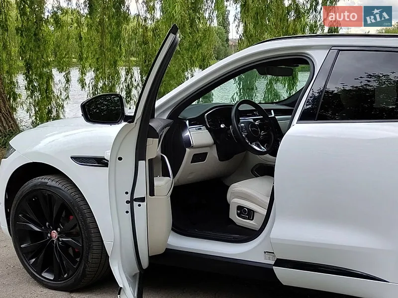 Jaguar F-Pace 2021
