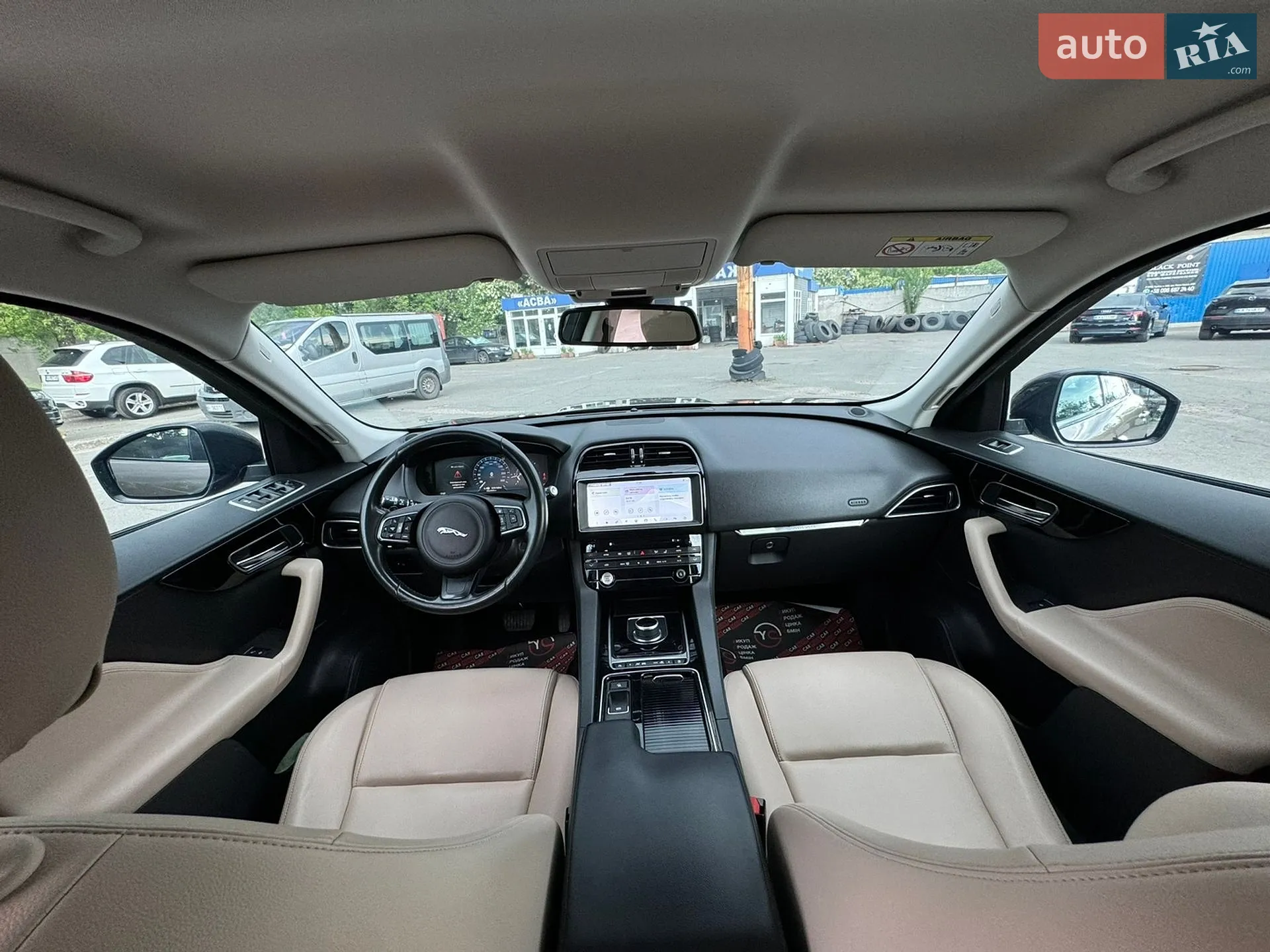 2016 Jaguar F-Pace - мініатюра 23