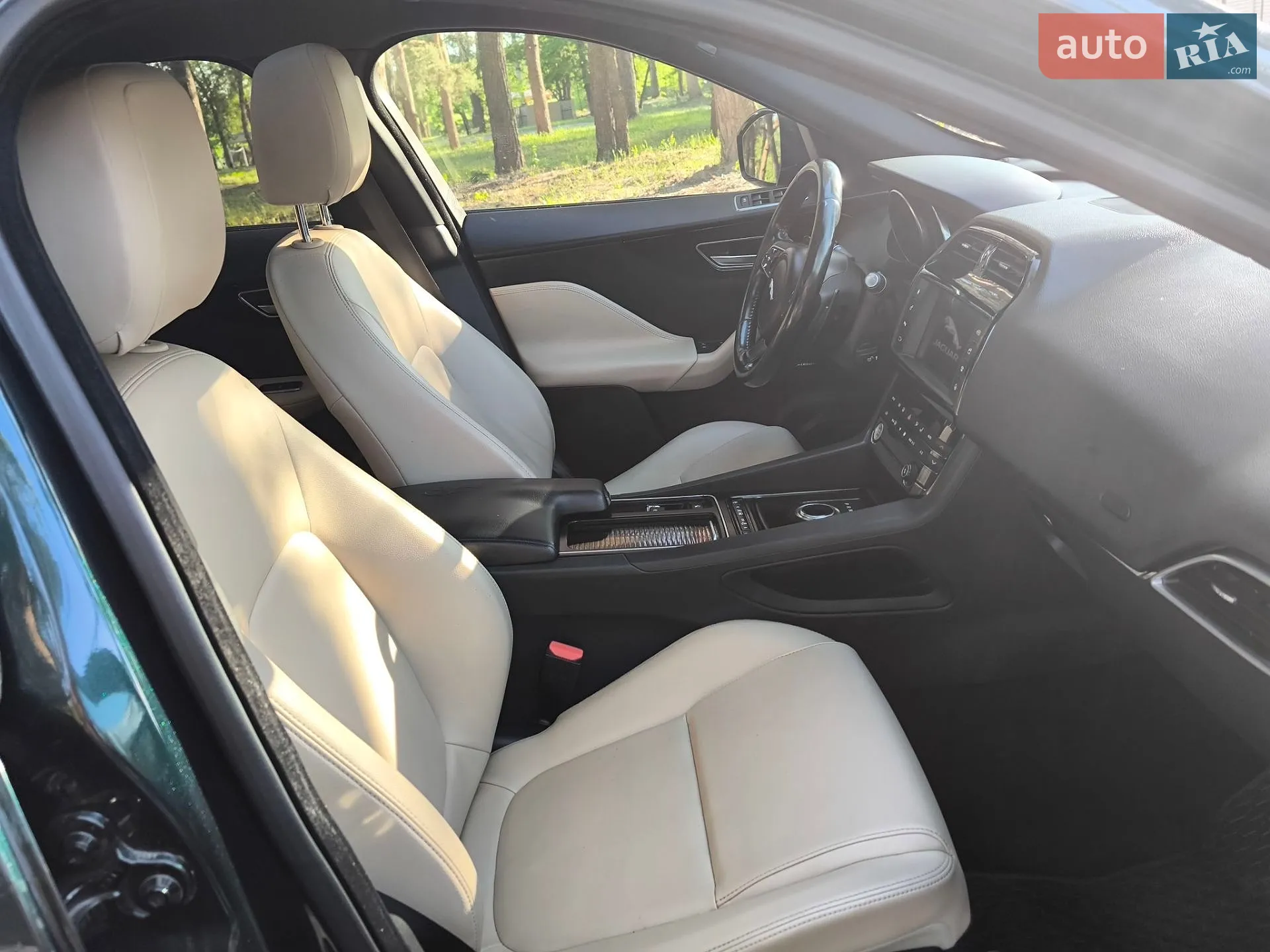 2017 Jaguar F-Pace - мініатюра 8