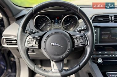 Внедорожник / Кроссовер Jaguar F-Pace 2016 в Киеве фото 12 Внедорожник / Кроссовер Jaguar F-Pace 2016 в Киеве