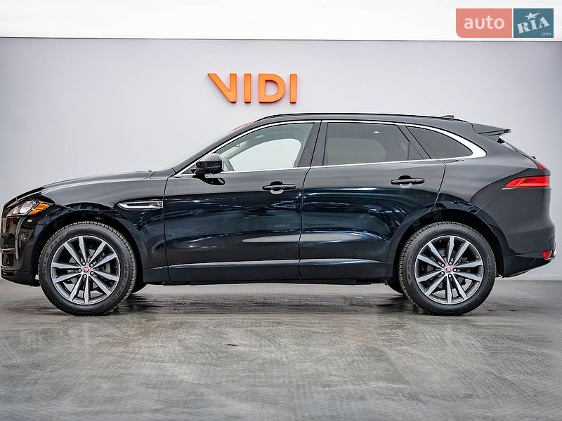 Внедорожник / Кроссовер Jaguar F-Pace 2017 в Киеве