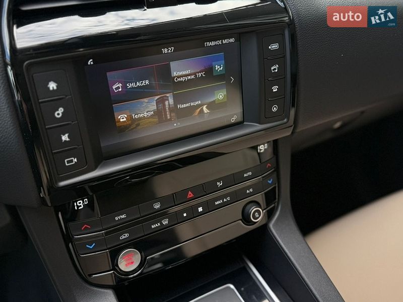 Внедорожник / Кроссовер Jaguar F-Pace 2017 в Киеве