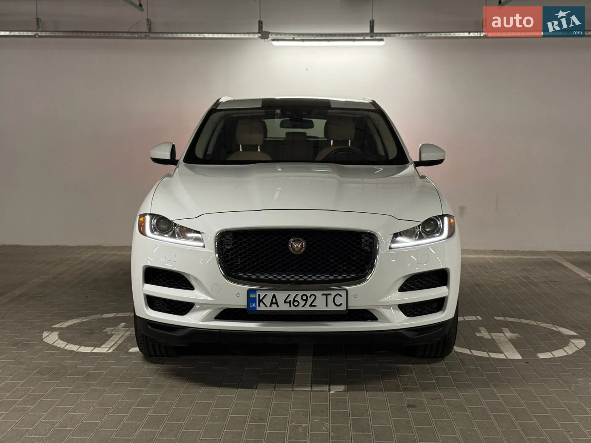 2017 Jaguar F-Pace - мініатюра 26