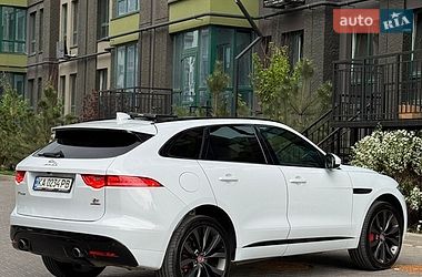 Внедорожник / Кроссовер Jaguar F-Pace 2016 в Киеве