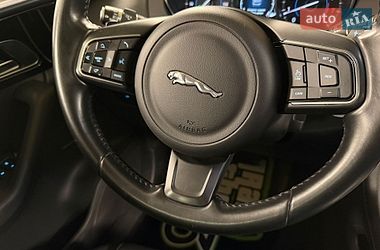 Внедорожник / Кроссовер Jaguar F-Pace 2016 в Киеве