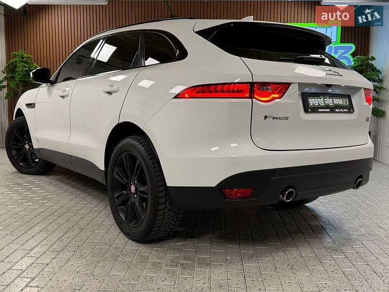 Внедорожник / Кроссовер Jaguar F-Pace 2016 в Киеве